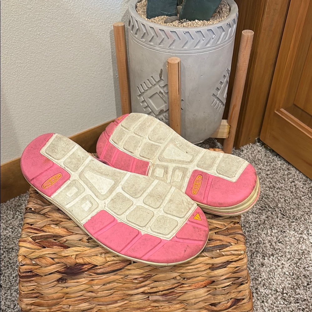 Keen Pink Woven Cord Sandals size 8.5 - Picture 7 of 8